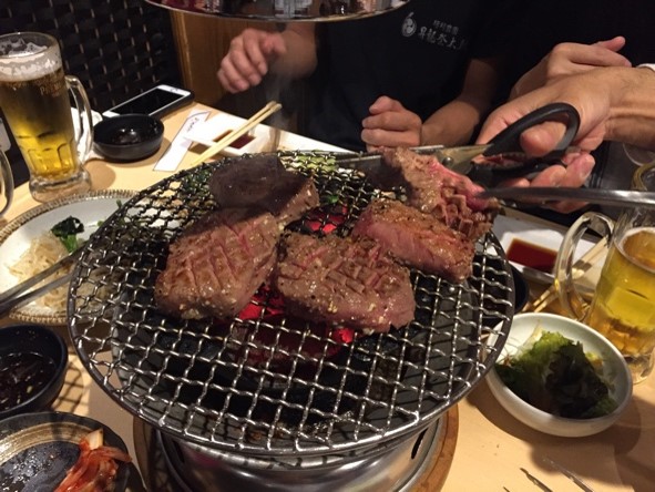 韓感で焼肉