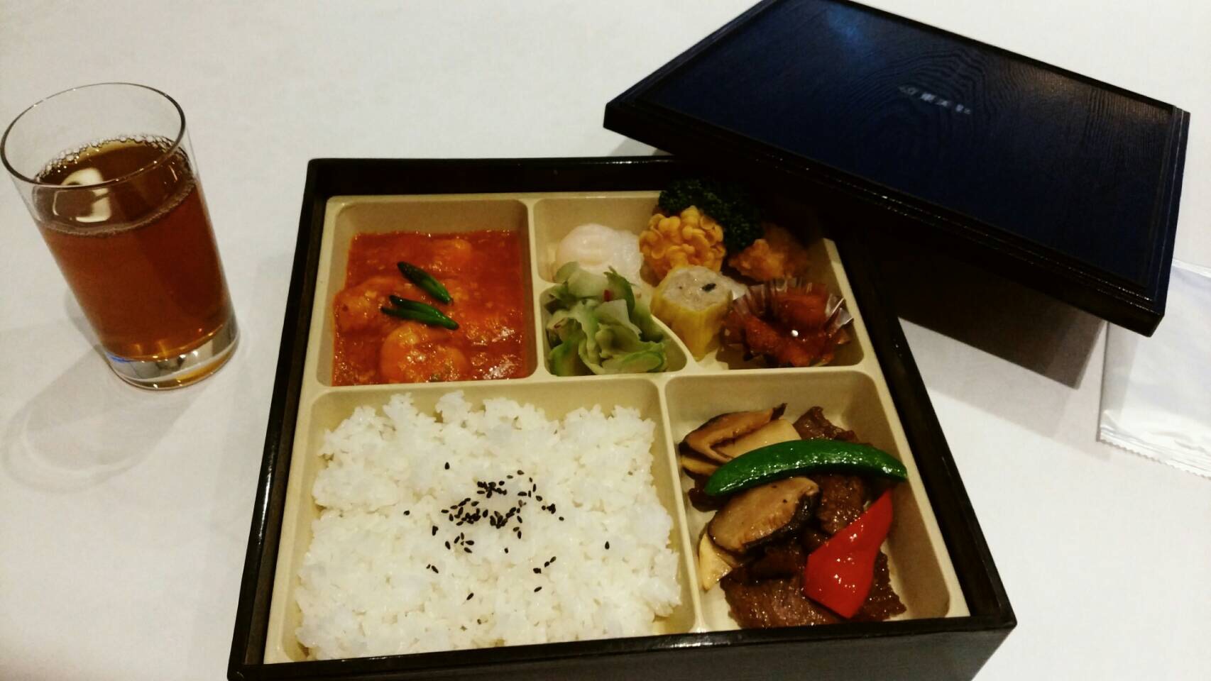 東天紅の中華弁当