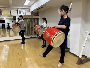 昇龍祭太鼓 創作エイサー 東京 沖縄 シュラヨイ きいやま商店 外国人